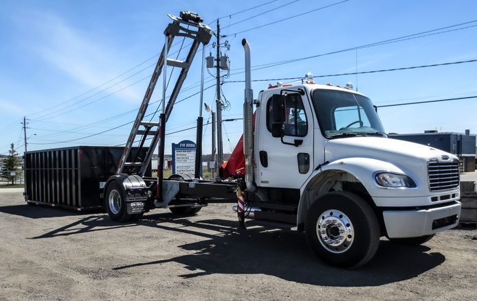 2010 FREIGHTLINER ON TRUX ROLL OFF (10)