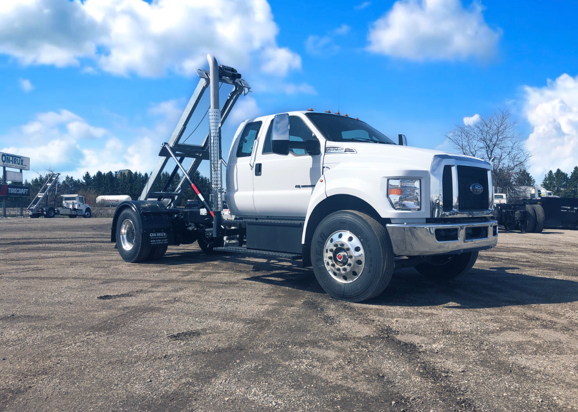 2021 Ford F750 12 On Trux System White (17)