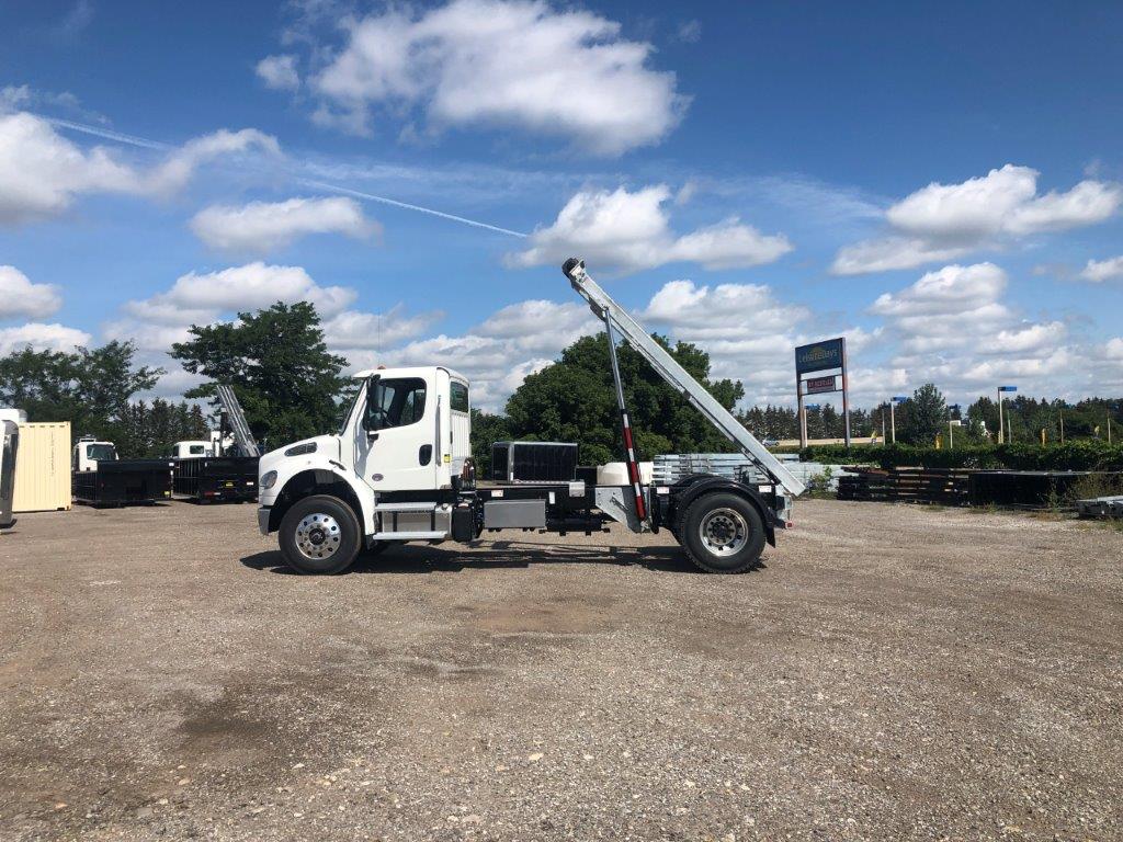 2020 FREIGHTLINER M2 14′ SINGLE AXLE ON TRUX SYSTEM (13)