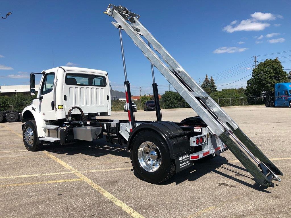 2020 FREIGHTLINER M2 14′ SINGLE AXLE ON TRUX SYSTEM (18)